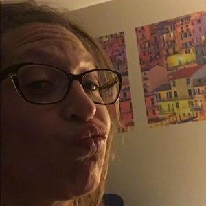 Meet your Posher, Sara